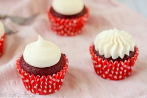This is the best gluten free red velvet cupcake recipe ever. Moist cupcakes with a hint of chocolate and vanilla. And that cream cheese frosting on top... You should make it!