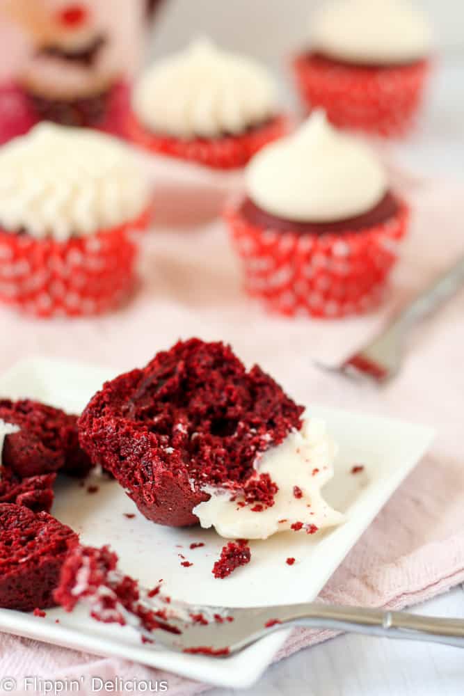 This is the best gluten free red velvet cupcakes recipe ever. Moist cupcakes with a hint of chocolate and vanilla. And that cream cheese frosting on top... You should make it!