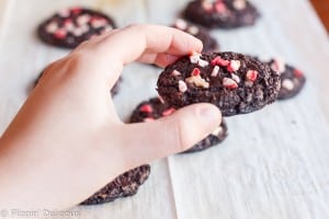 Flourless Chocolate Peppermint Cookies are easy, festive, and naturally gluten free. Just 7 ingredients in these flourless chocolate peppermint cookies!