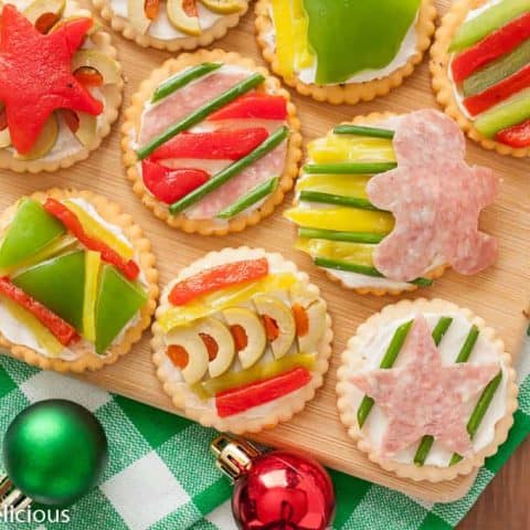 These Ugly Sweater Party Crackers are the perfect addition to your holiday party! Made gluten-free with Glutino Crackers.