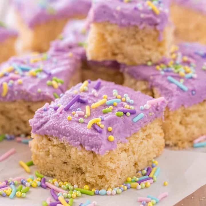 Gluten Free Sugar Cookie Bars- Everything you love about gluten free sugar cookies in an easier, lazier bar cookie. Dairy free and vegan recipe options.