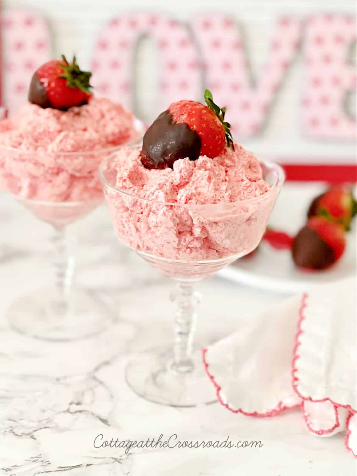 Low-Carb Strawberry Fluffs in tall glasses.