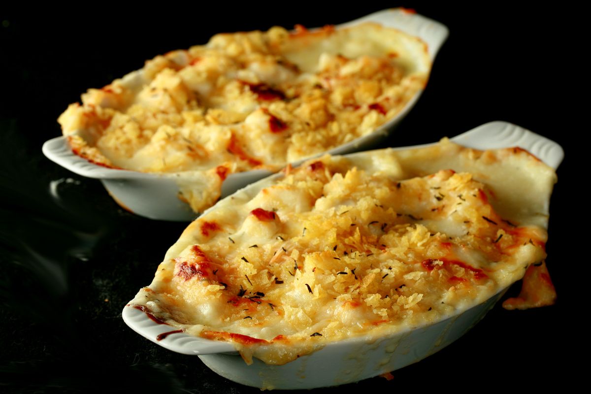 Deliicous Cod Au Gratin in two white bowls.