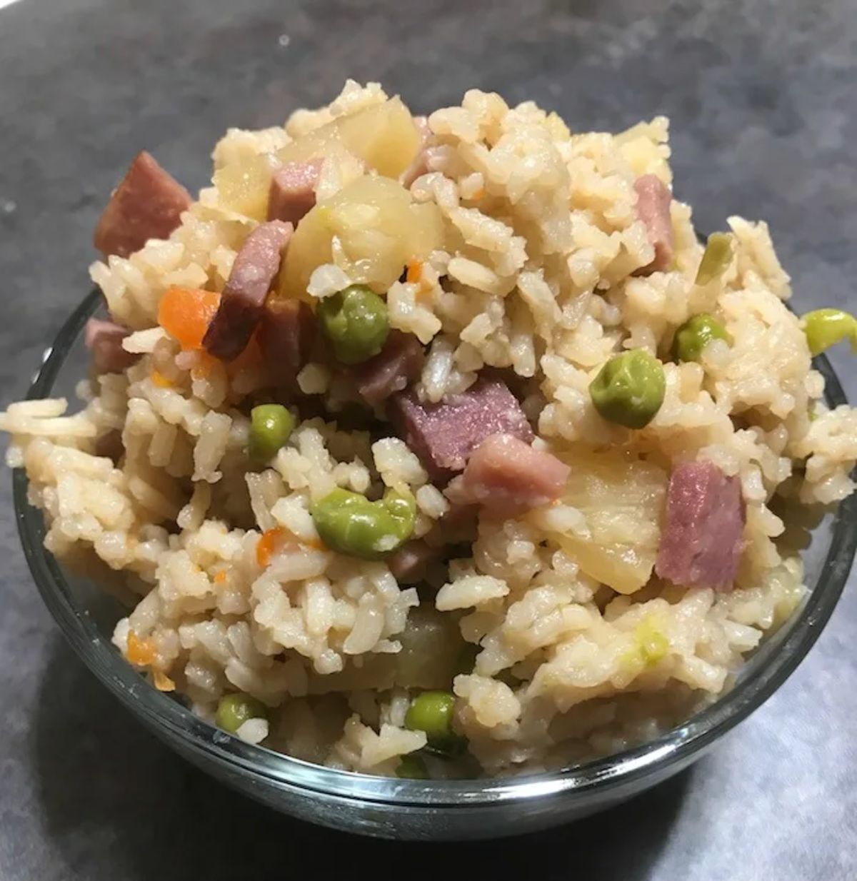 Gluten-Free Instant Pot Ham And Pineapple Rice in a glass bowl.