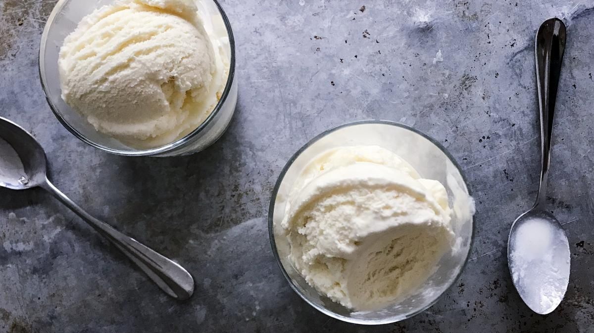 Tasty Simple Vanilla Ice Cream in two glasses.