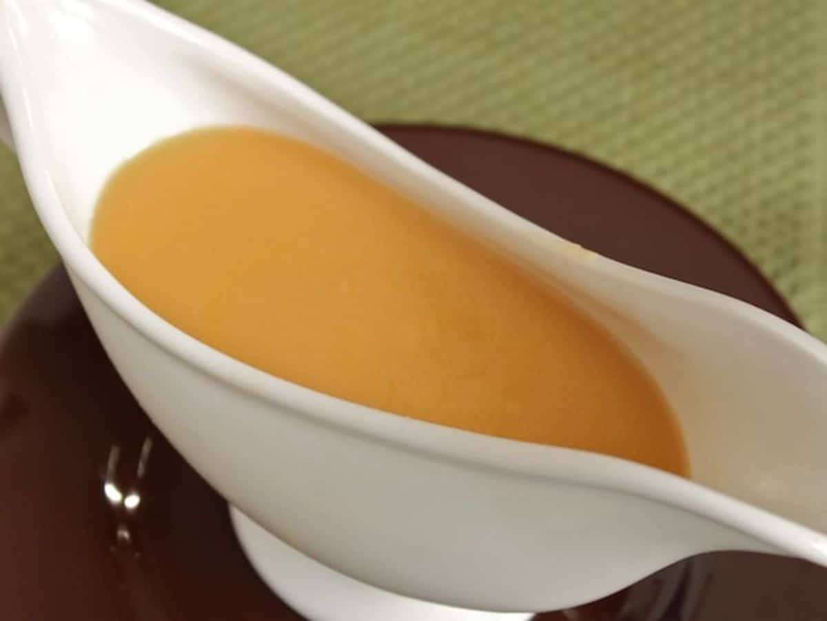 Tasty Gluten-Free Gravy Recipe in a white bowl.